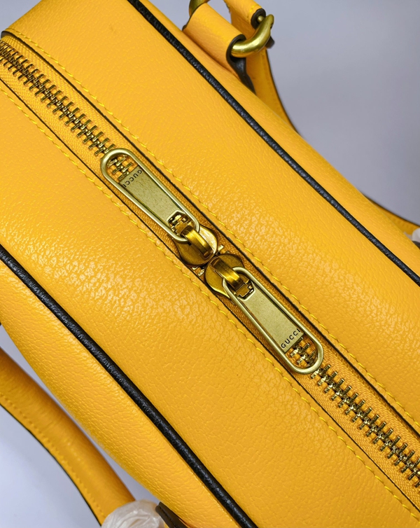 激安グッチバッグコピー着用イメージ